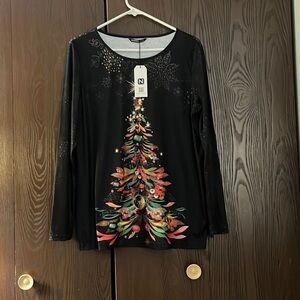 Noracora Christmas Tree top. Long sleeved. Size Medium. NWT.